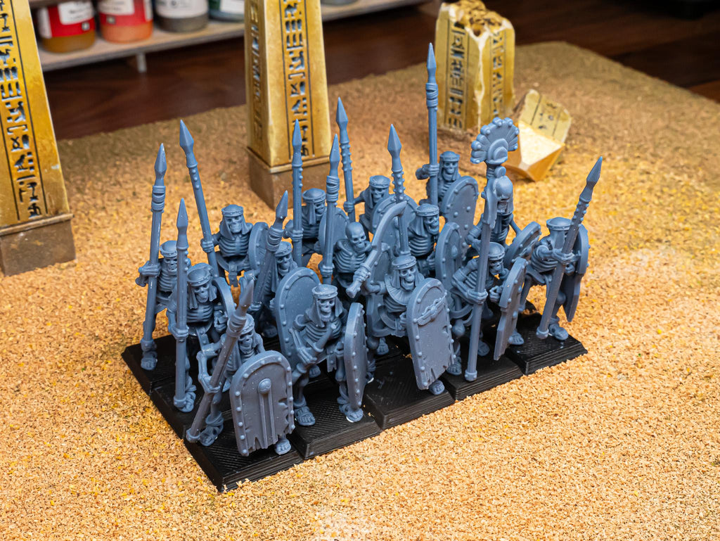 Ancient Skeletons with Spears and Hand Weapons - in 12k- by Highlands Miniatures