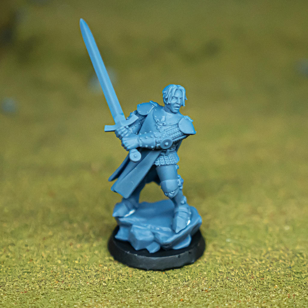 Baroness of Gallia  - in 12k- by Highlands Miniatures