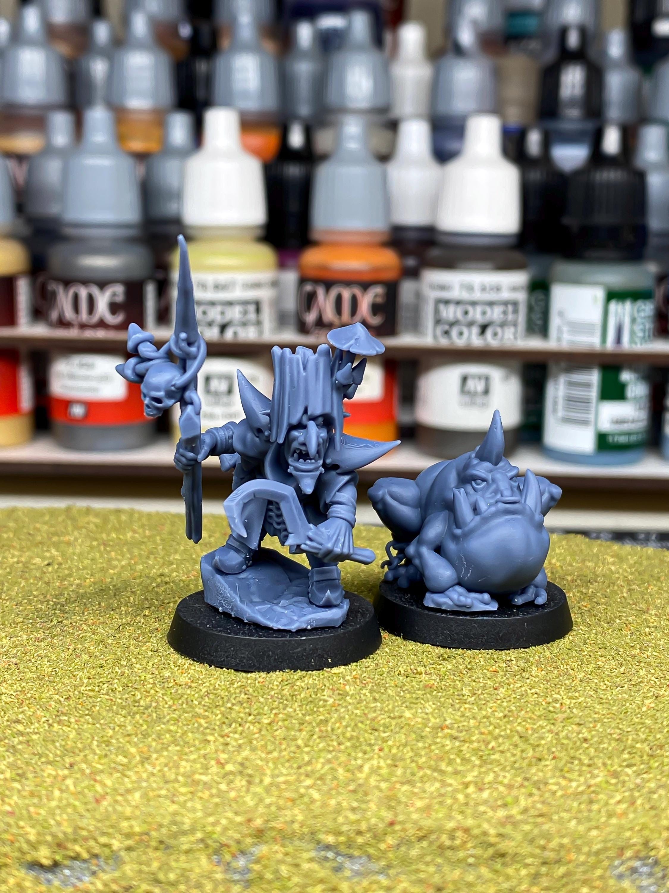 Grubnax and Croakulus   - in 12k- by Highlands Miniatures