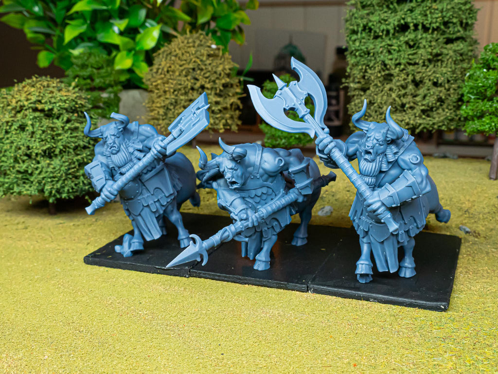 Marduk Minotaurs  - in 12k- by Highlands Miniatures