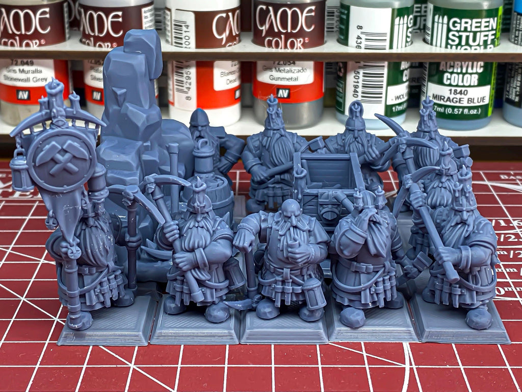 Dwarfs Miners Unit - in 12k- by Highlands Miniatures