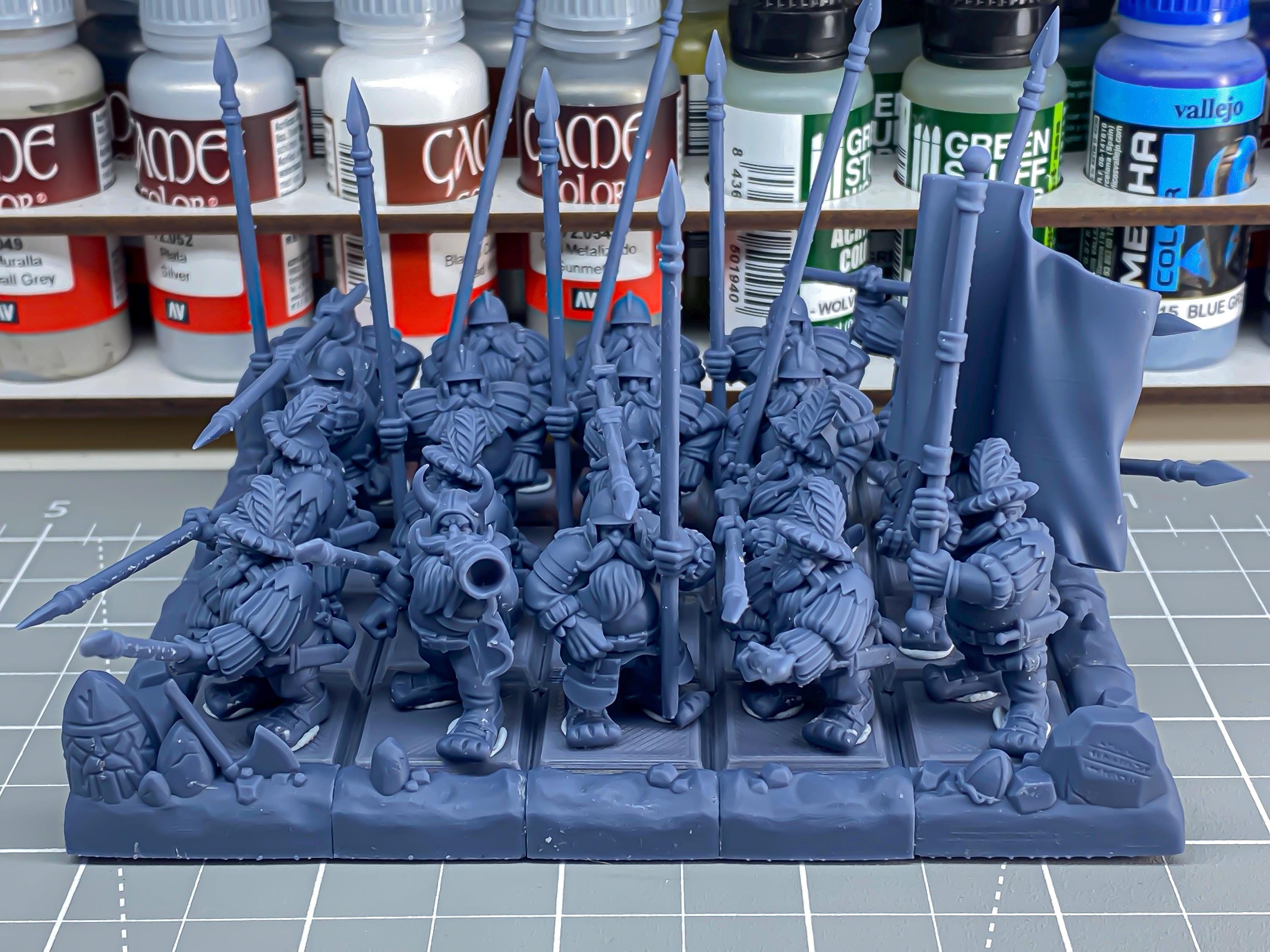 Dwarf Pikemen Unit  - in 12k- by Highlands Miniatures