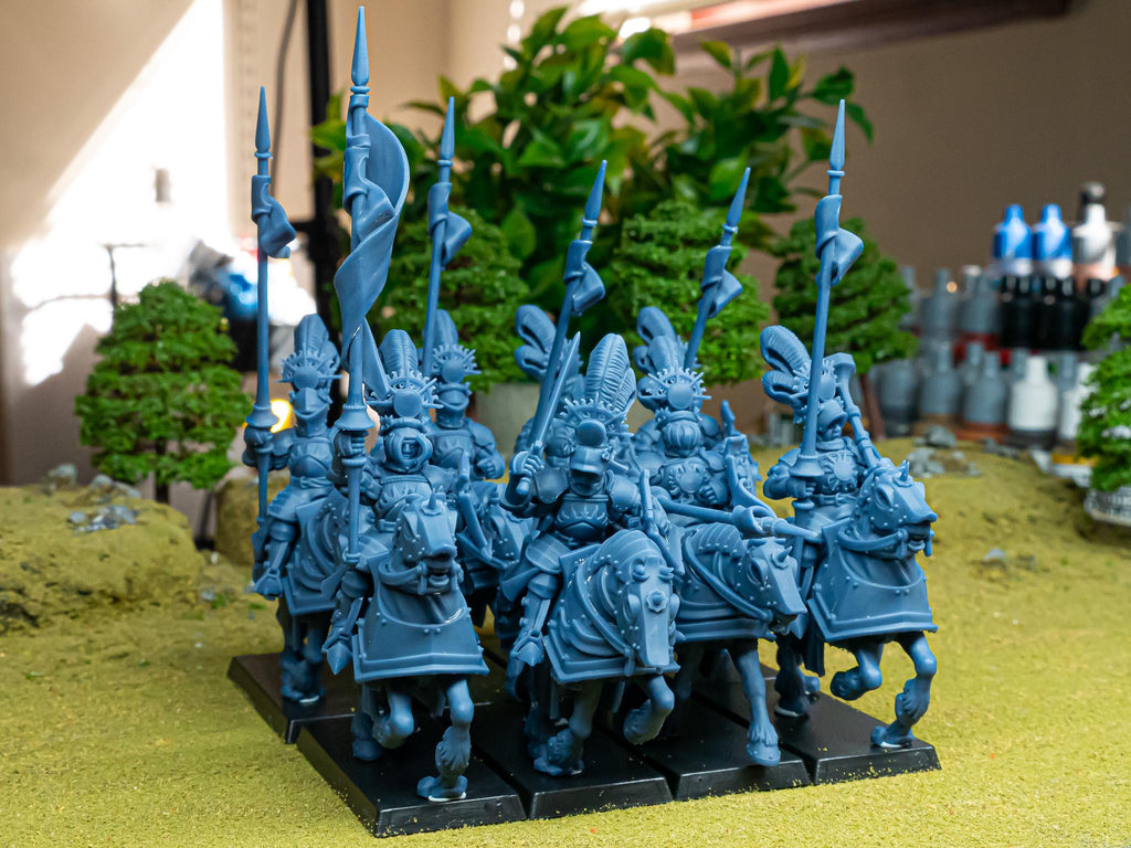 Sunland Golden Flames Knights - in 12k- by Highlands Miniatures