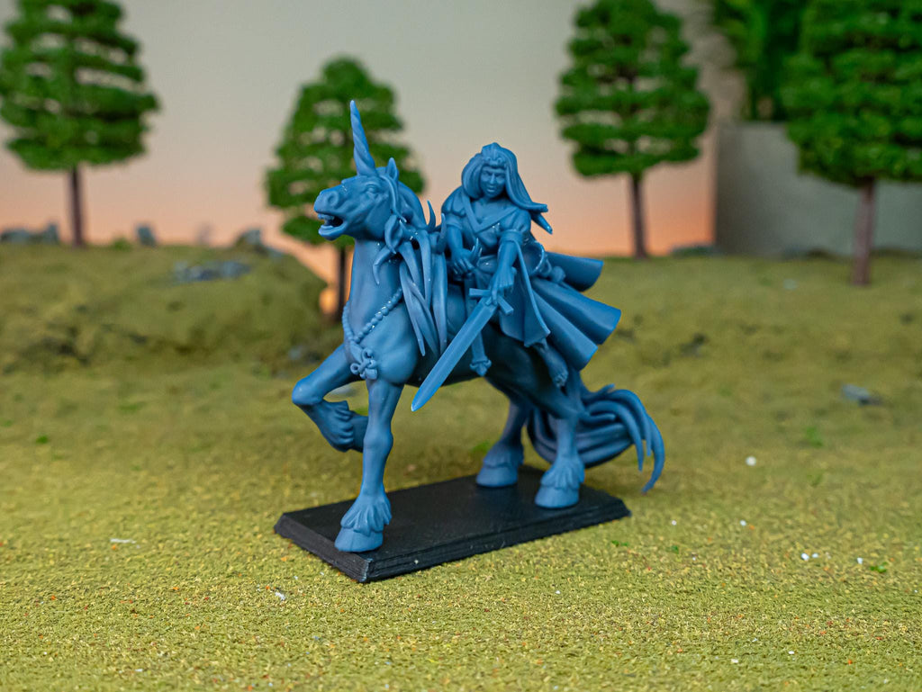 Lady of Gallia - in 12k- by Highlands Miniatures