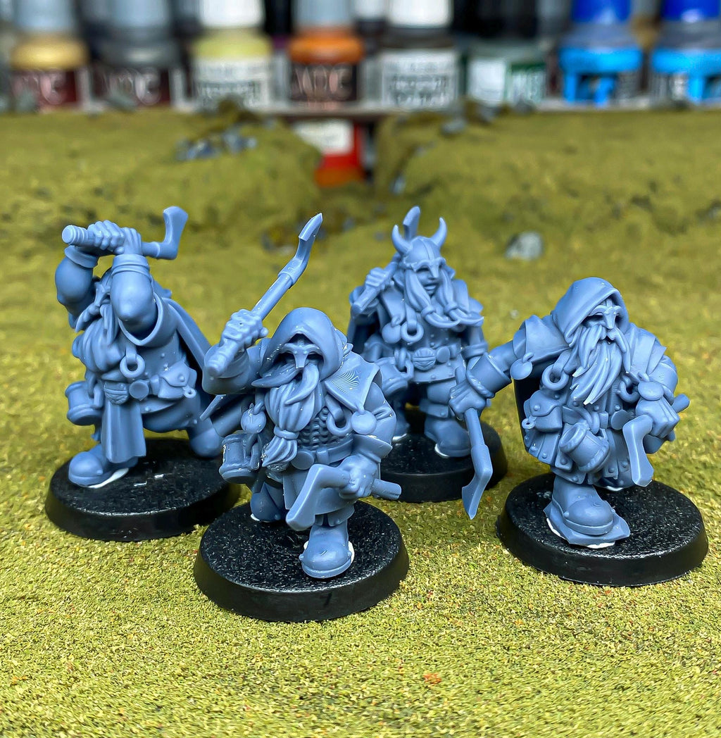 Dwarf Rangers - in 12k- by Highlands Miniatures