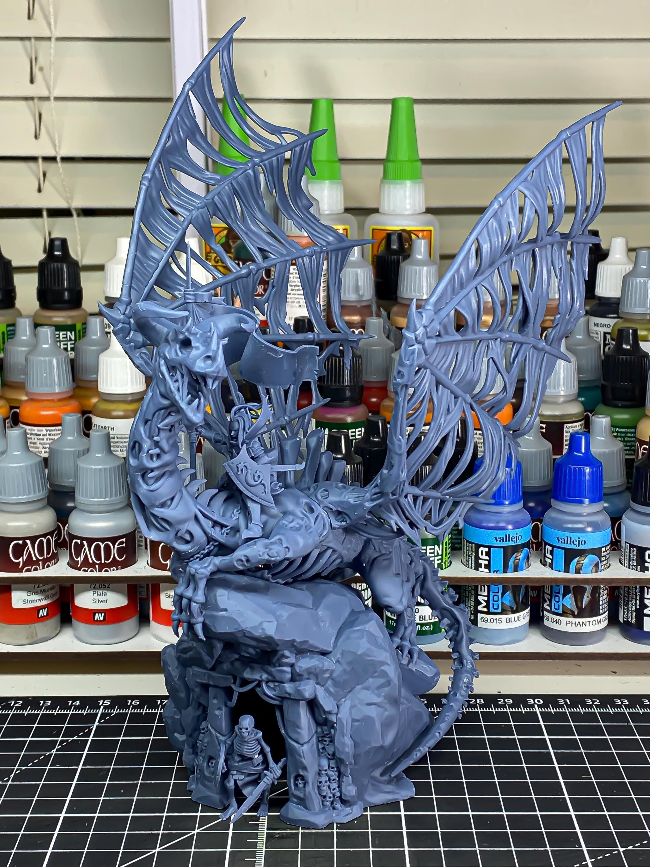 Vampire Lady on Zombie Dragon  - in 12k- by Highlands Miniatures