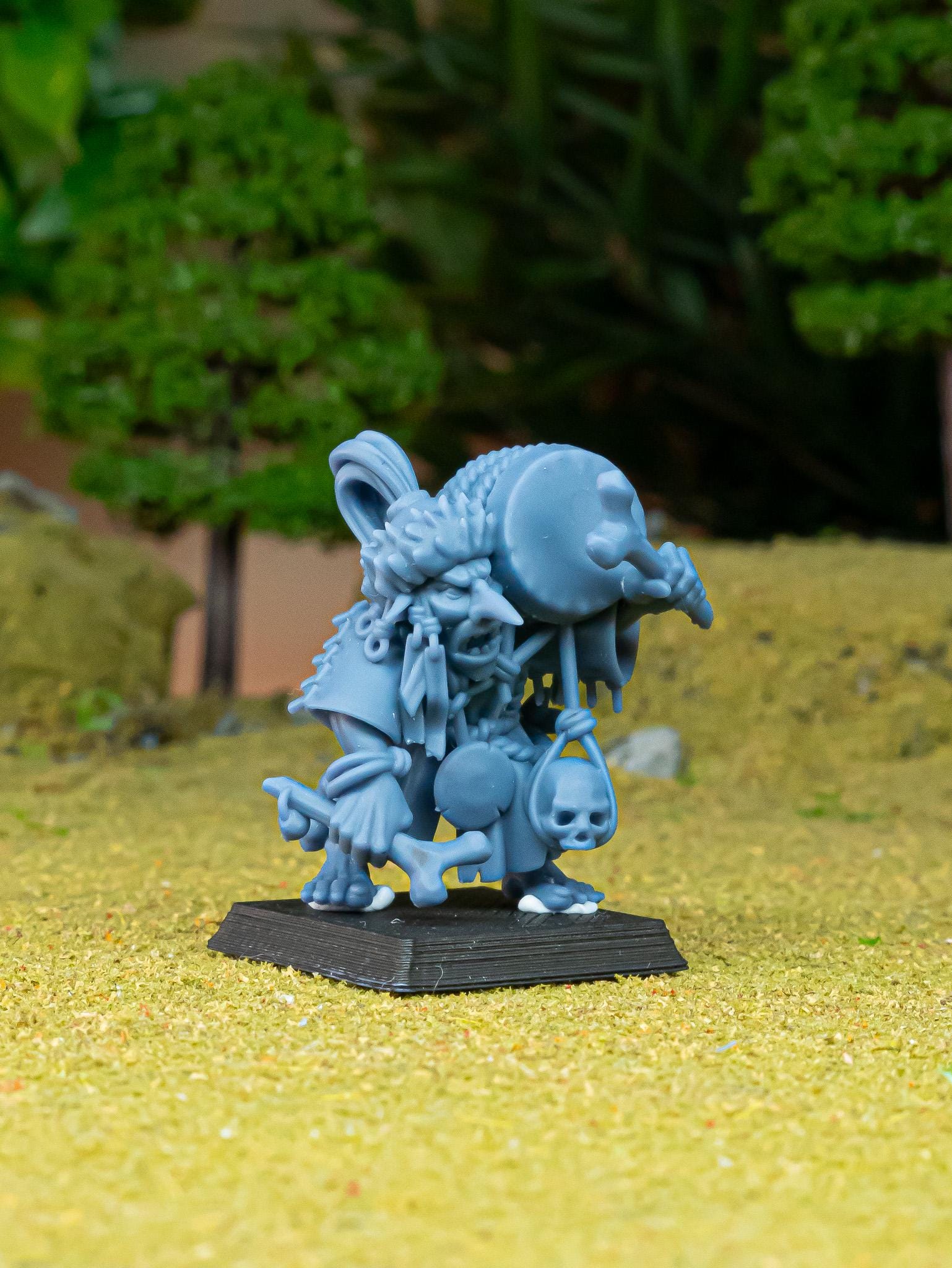 Steppe Goblin Shaman miniature - in 12K - by Highlands Miniatures