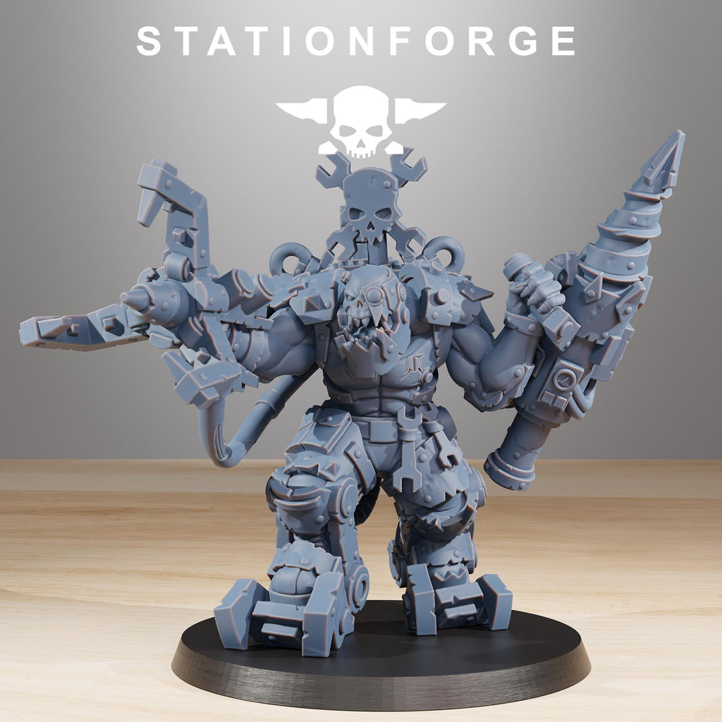 Orkaz Exo Boss - in 12k - by Station Forge