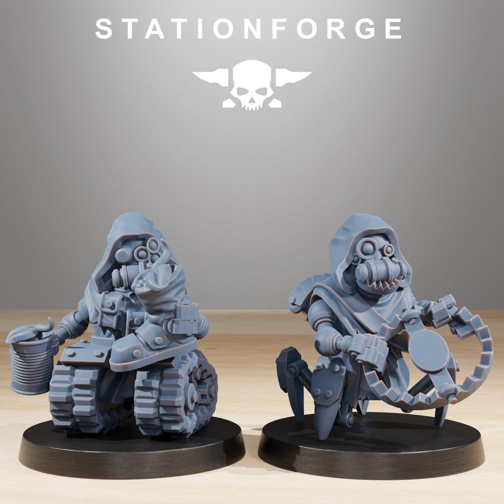 Scavenger Salvagers - in 12k -  by Station Forge
