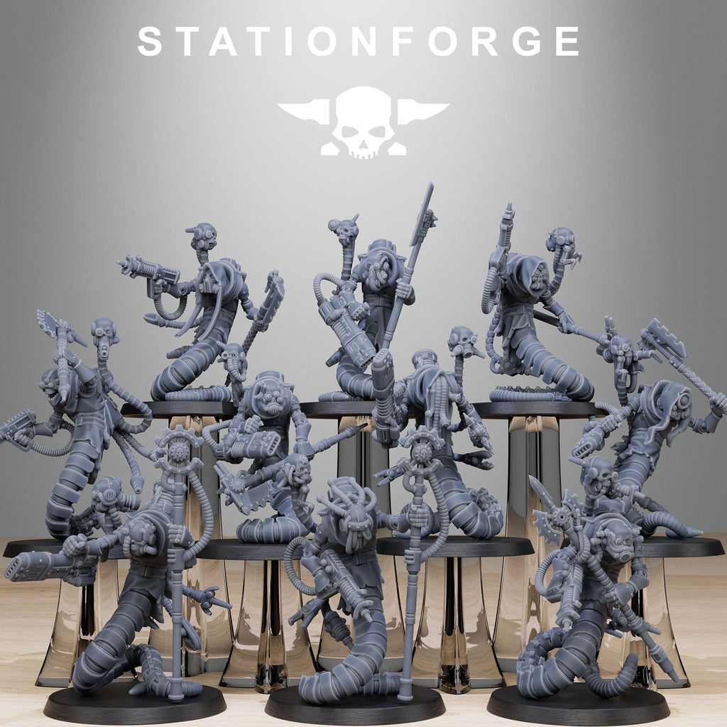 Scavenger Serpents - in 12k -  by Station Forge