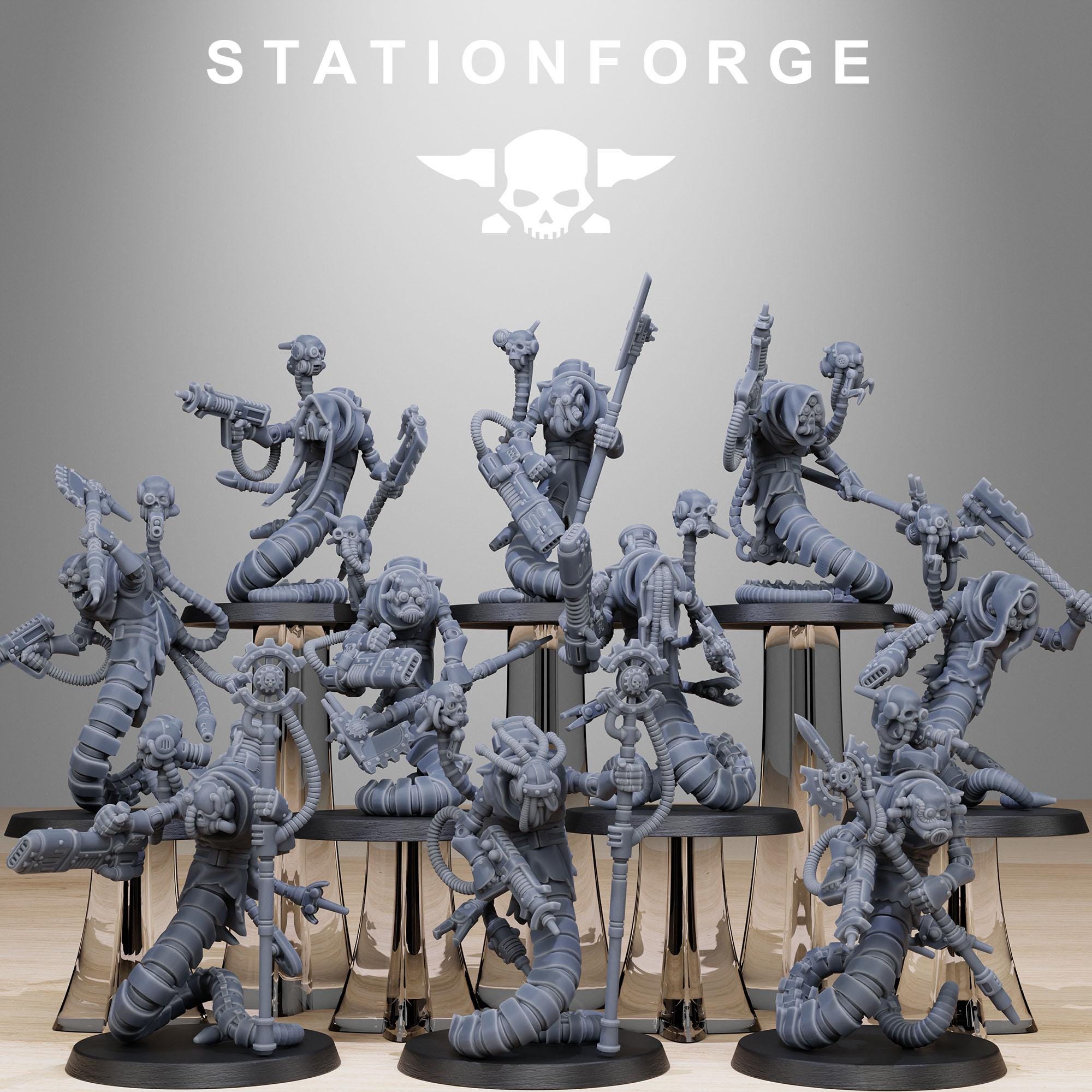 Scavenger Serpents - in 12k -  by Station Forge