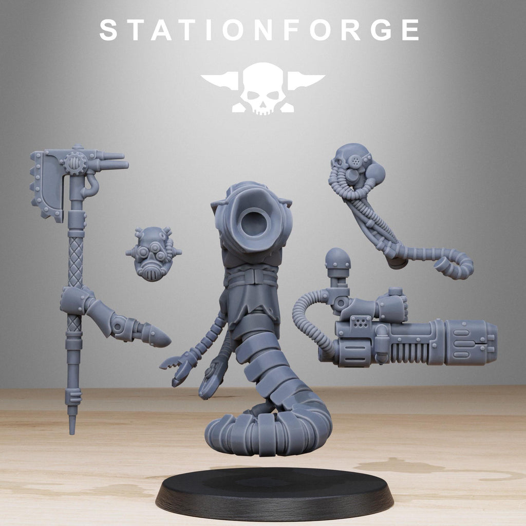 Scavenger Serpents - in 12k -  by Station Forge
