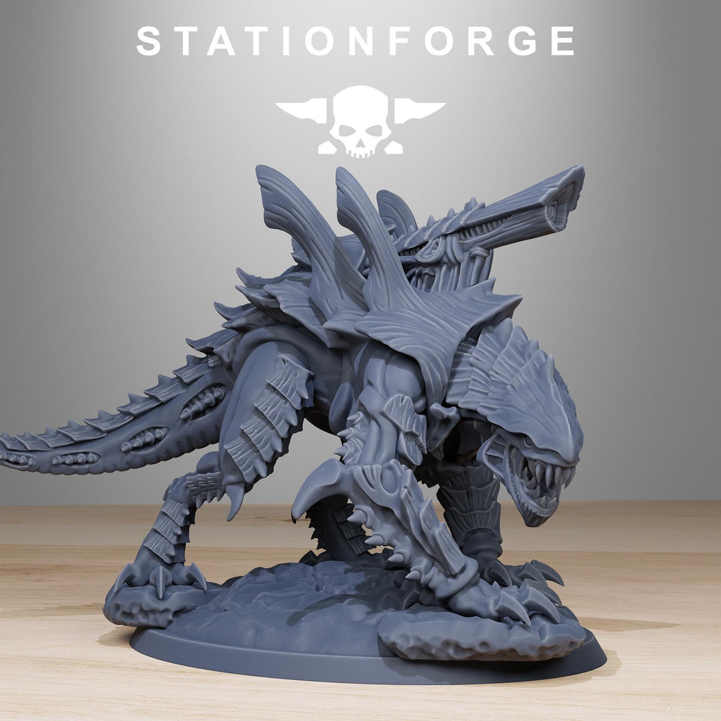 Xenarid Predator - in 12k - by Station Forge