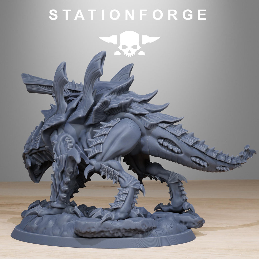 Xenarid Predator - in 12k - by Station Forge