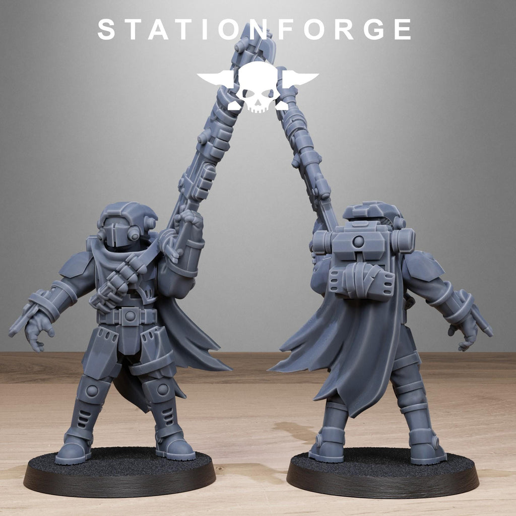 Tarion Hunters  - in 12k - by Station Forge