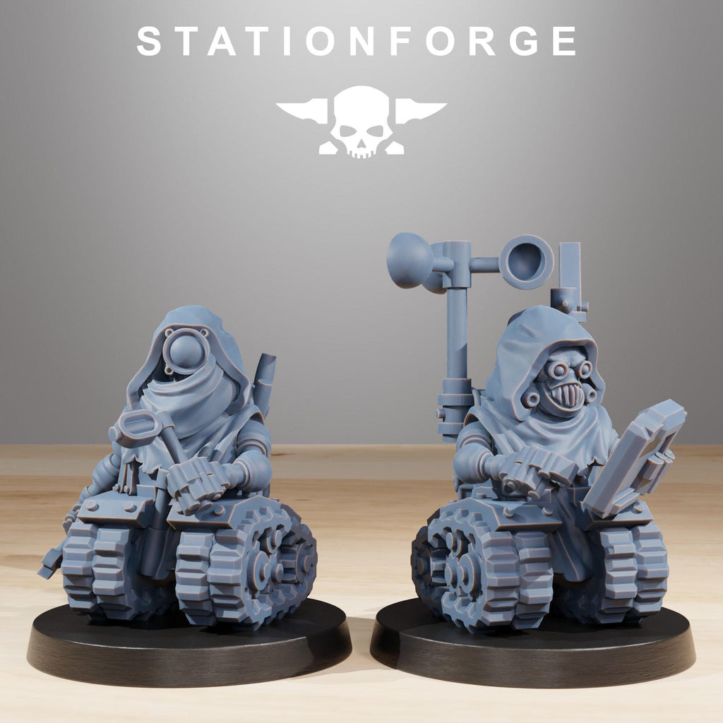 Scavenger Salvagers - in 12k -  by Station Forge